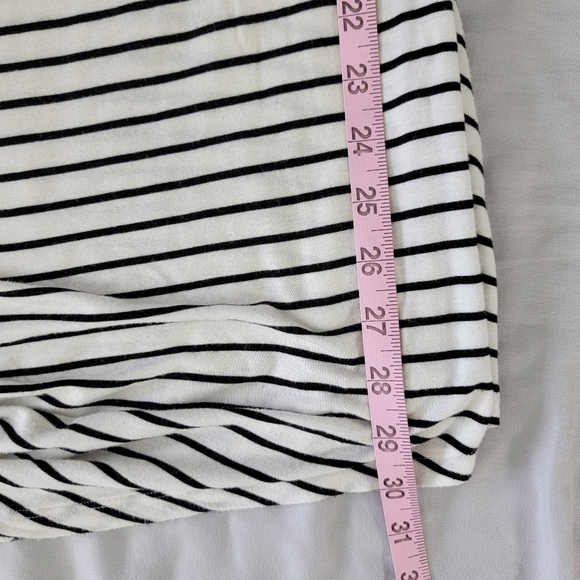 Halogen Black White Striped Cowl Neck Sleeveless Shell Ruched Sides Long Size M - Picture 9 of 9
